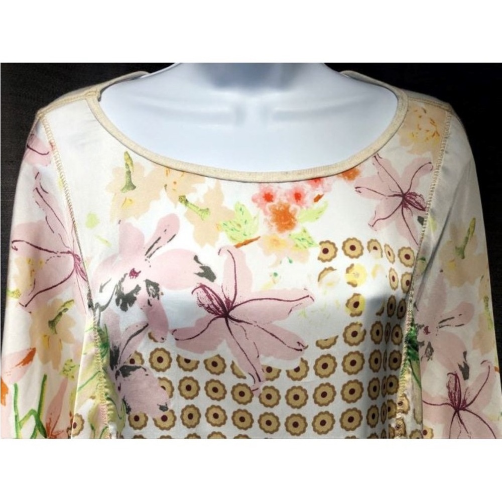 Tiny Anthropologie SMALL Silky Floral Top